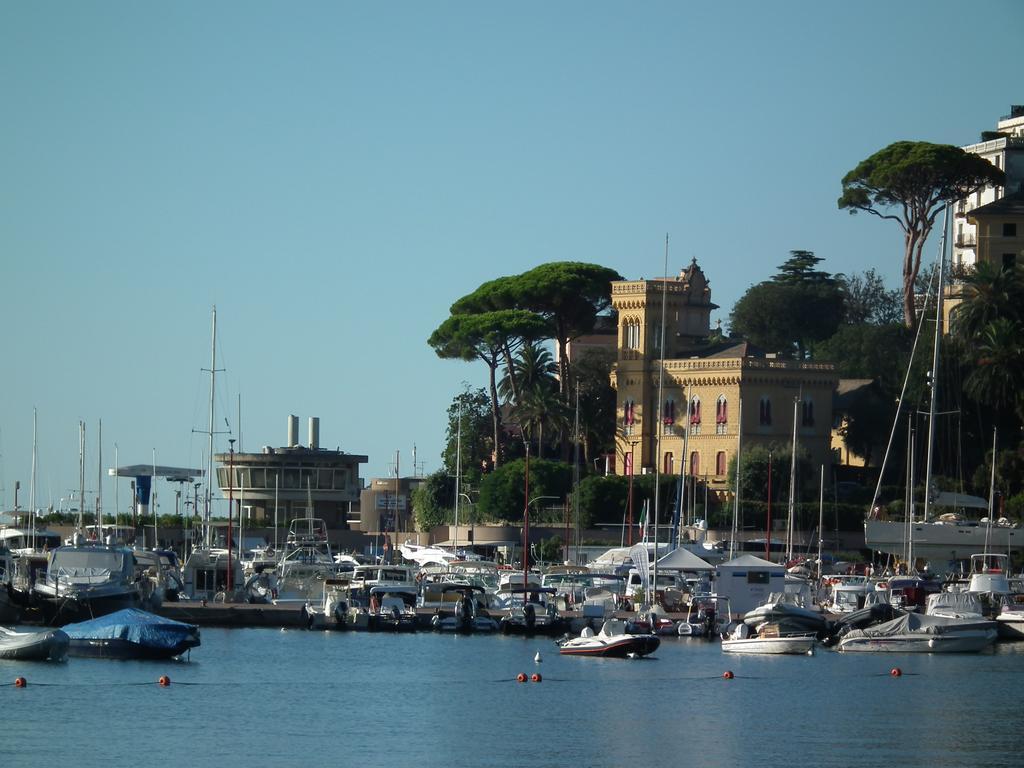 Studio Via Matteotti Rapallo Luaran gambar